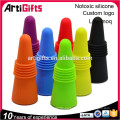 Muestras gratuitas Fancy Silicone Rubber Wine Bottle Stopper Sleeve